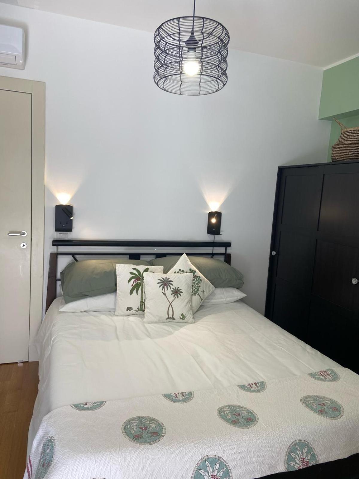 Casa Del Porto Apartment เปซาโร ภายนอก รูปภาพ