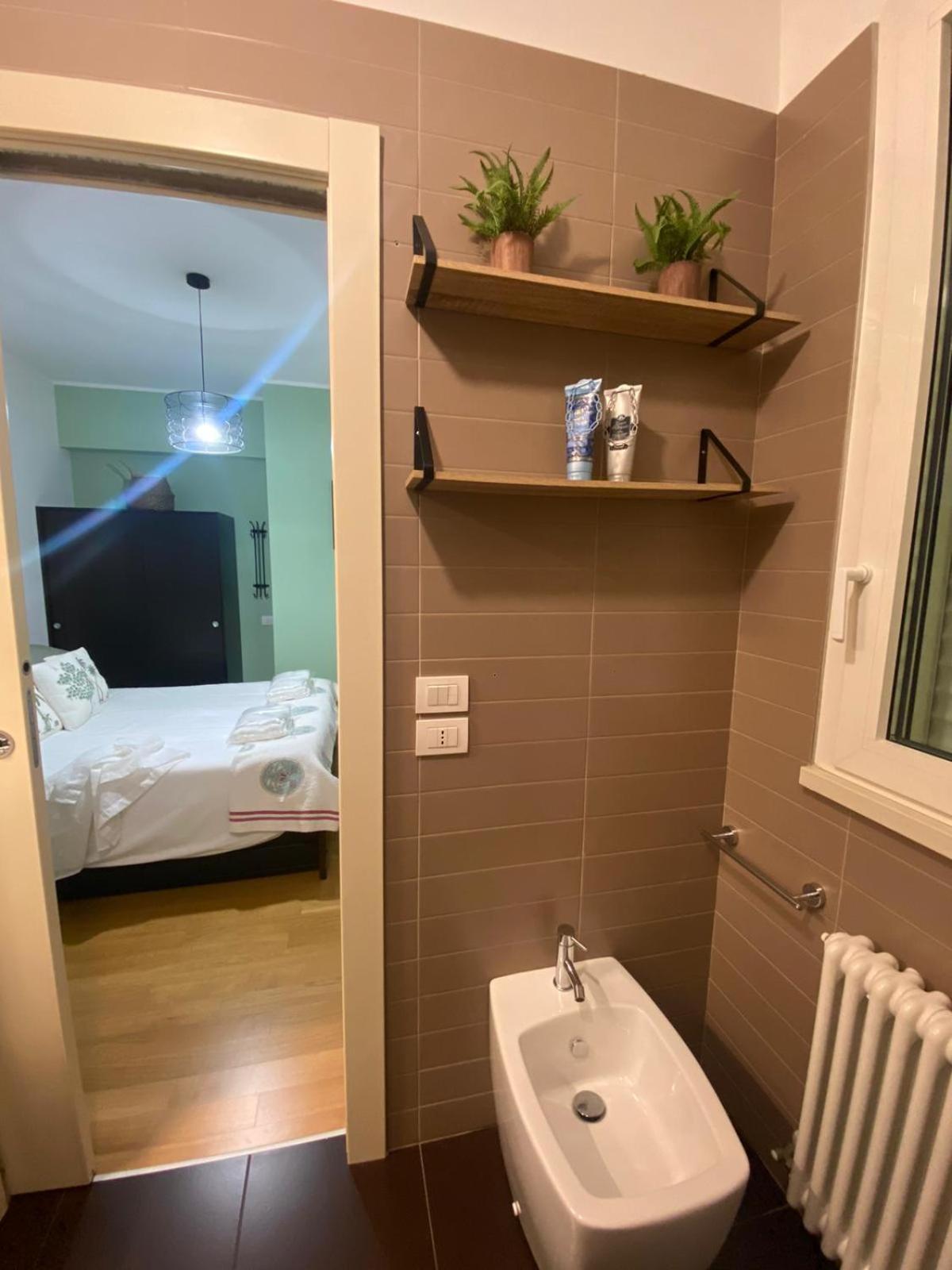 Casa Del Porto Apartment เปซาโร ภายนอก รูปภาพ