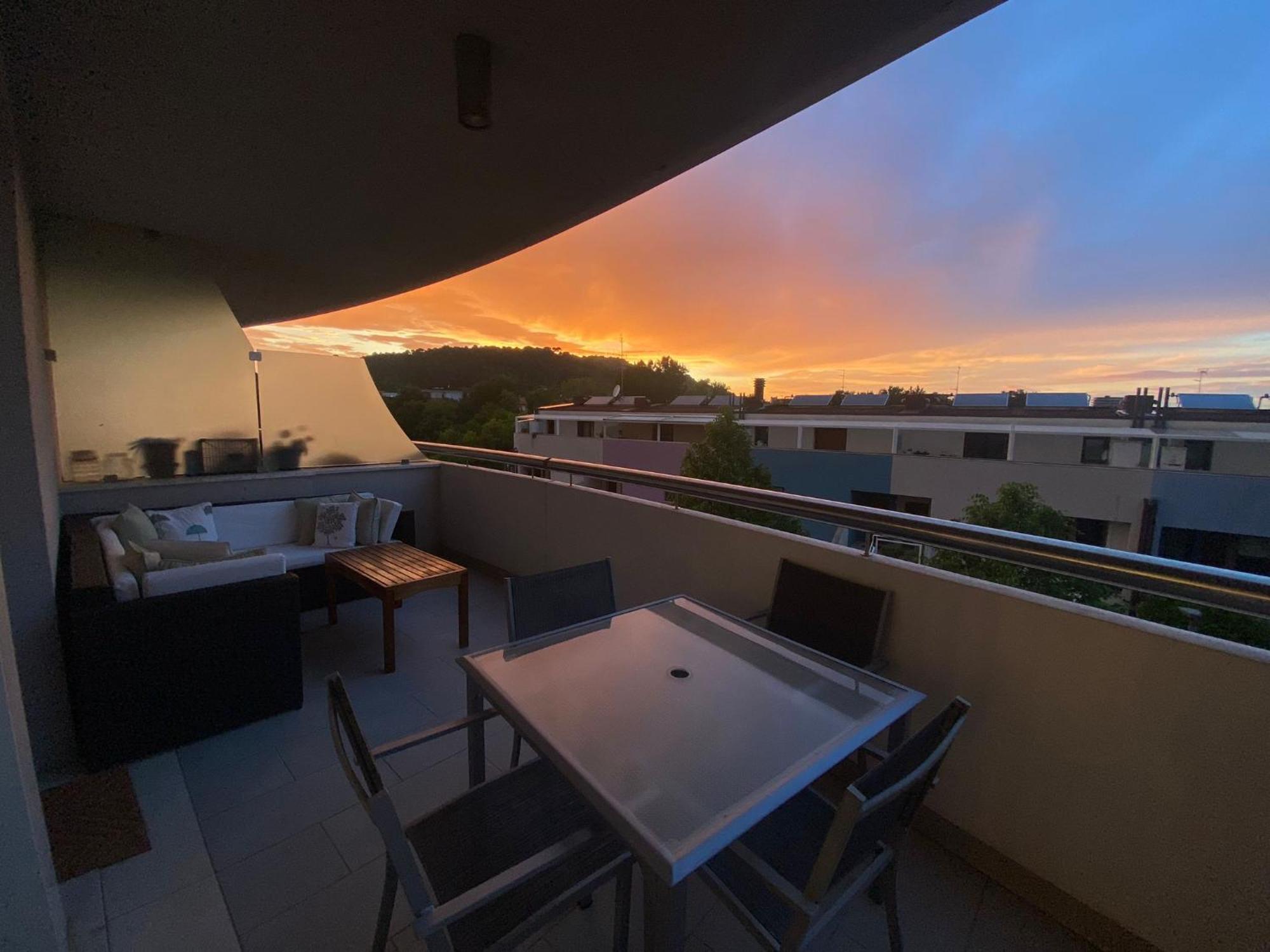 Casa Del Porto Apartment เปซาโร ภายนอก รูปภาพ